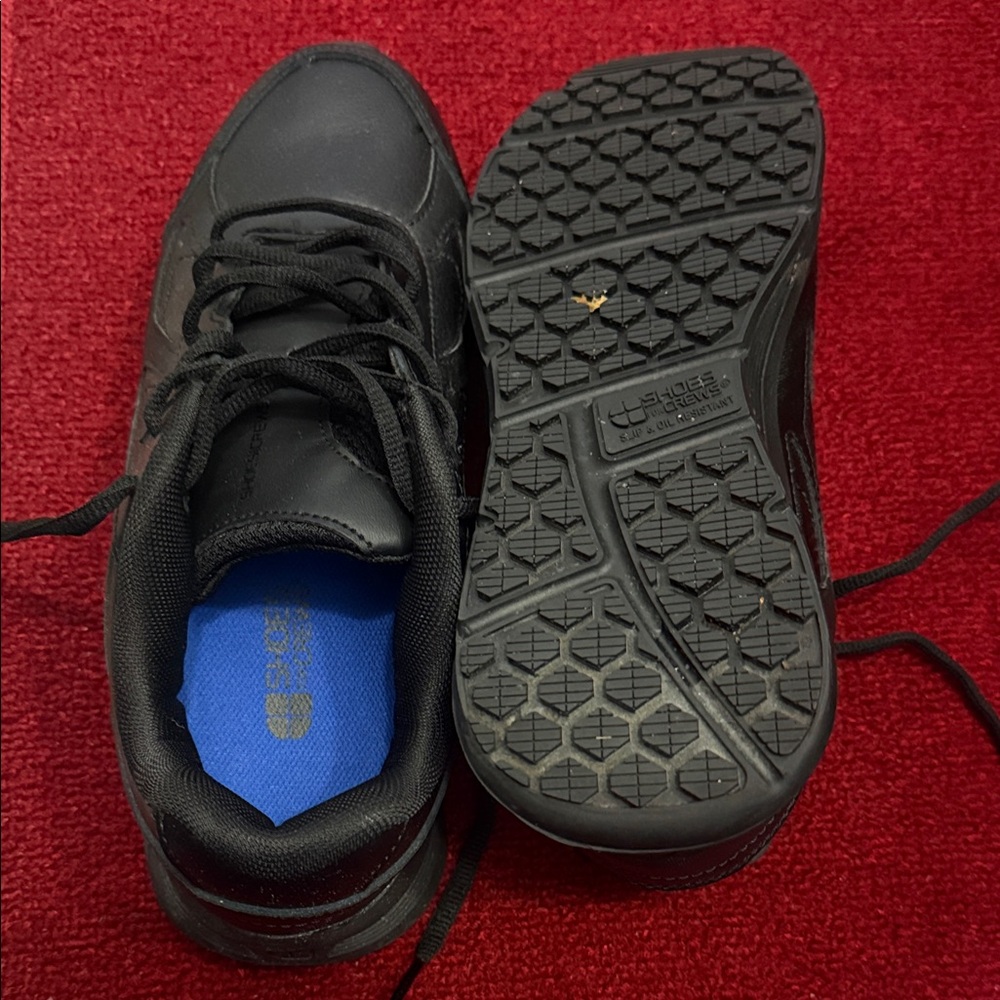 Sleek Black Athletic Shoes for Men